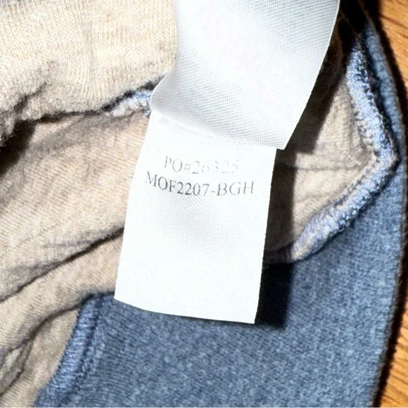 $188 Flaherty Men's Epic Quilted Fleece Pullover - Ocean Light blue Heather L V-Neck